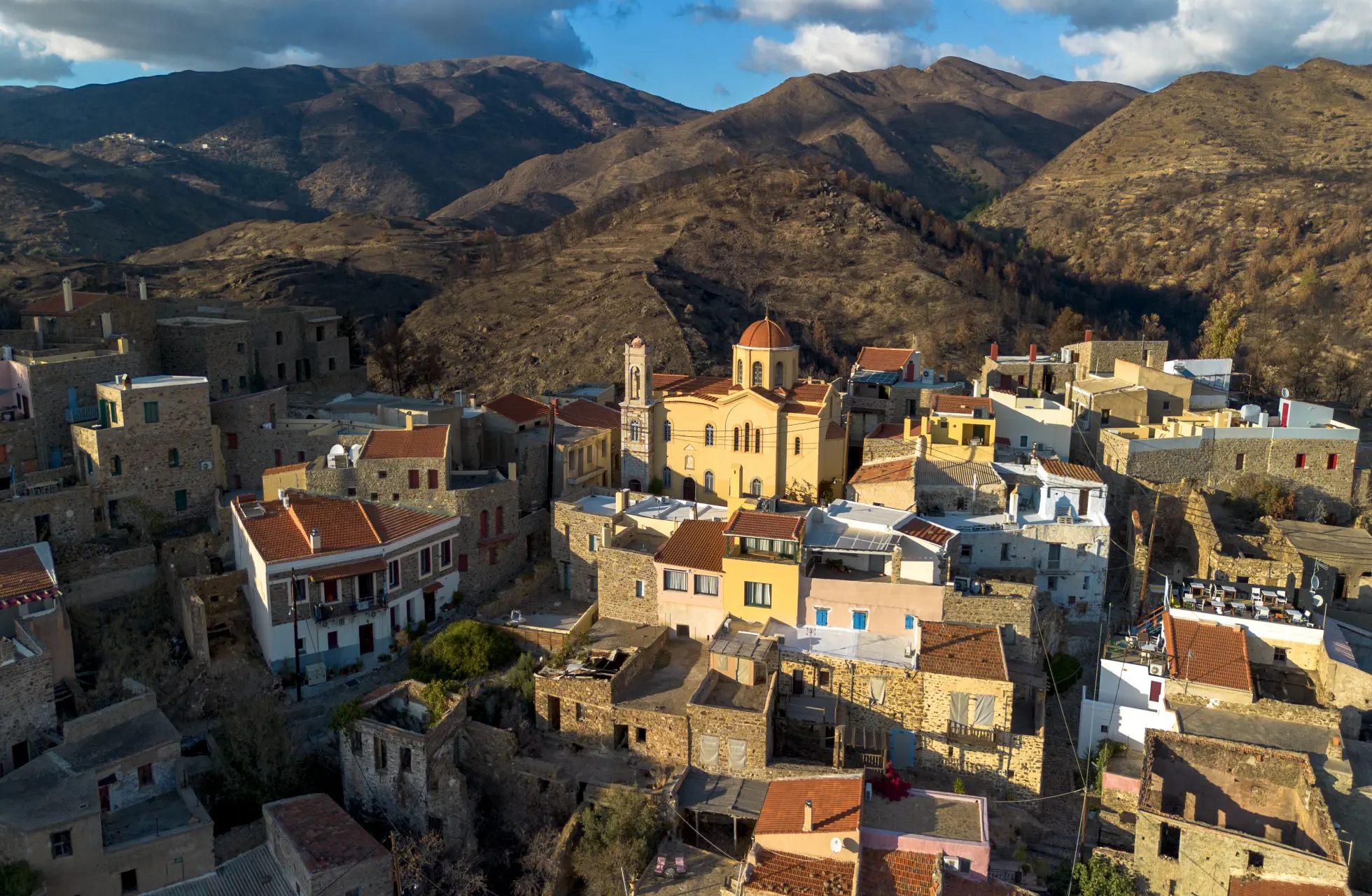 VolissosPirgosChios_village1